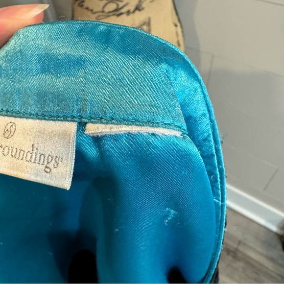 Soft Surroundings Black Crushed Velvet Embroidered Tunic Top - Large - Picture 8 of 9